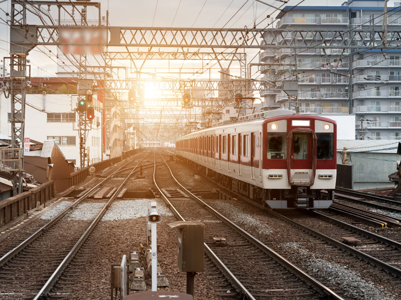 走る電車